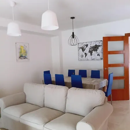 Amplio Con Jardin Y Zona Barbacoa. Holiday home