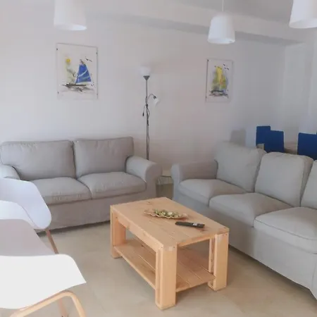 Amplio Con Jardin Y Zona Barbacoa. Holiday home
