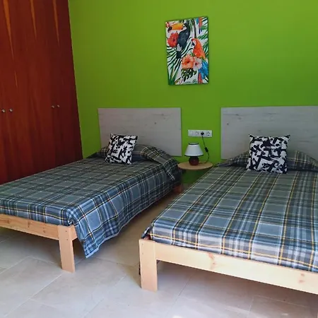 Holiday home Amplio Con Jardin Y Zona Barbacoa.