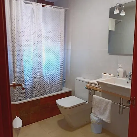 Amplio Con Jardin Y Zona Barbacoa. Holiday home